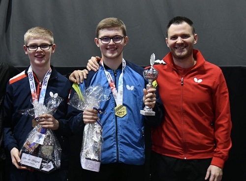 L’ENTRAINEUR, NATHANAËL MOLIN : TERRE A TERRE MAIS AMBITIEUX&nbsp;AUSSI