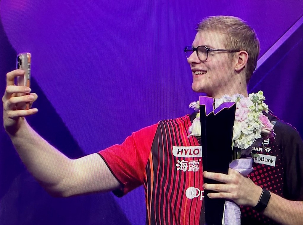 LAURÉAT À CHONGQING, FÉLIX LEBRUN, ÉLU A L&rsquo;UNANIMITÉ NOUVEL EMPEREUR DE&nbsp;CHINE