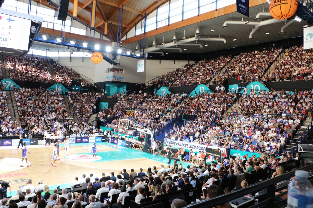 LE SUPERBE REBOND DE PAU, « CAPITALE » DU SPORT HEXAGONAL QUI A ACHEVÉ UN… CYCLE DE FOLIE