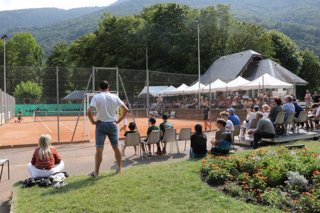 LE TENNIS CLUB DE BAGNÈRES-DE-LUCHON VEUT SE RAPPROCHER DE PLUS EN PLUS DES SOMMETS
